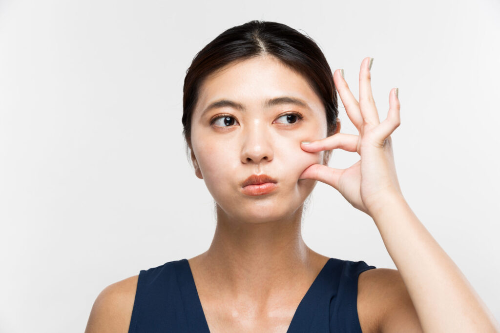 輪郭が崩れる原因